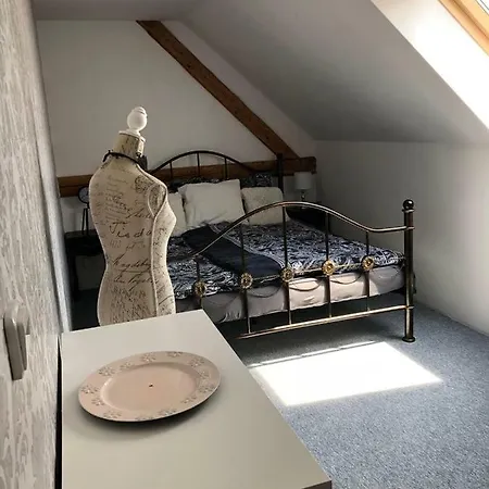 V Malebné Vesničce Apartamento Mirotitz